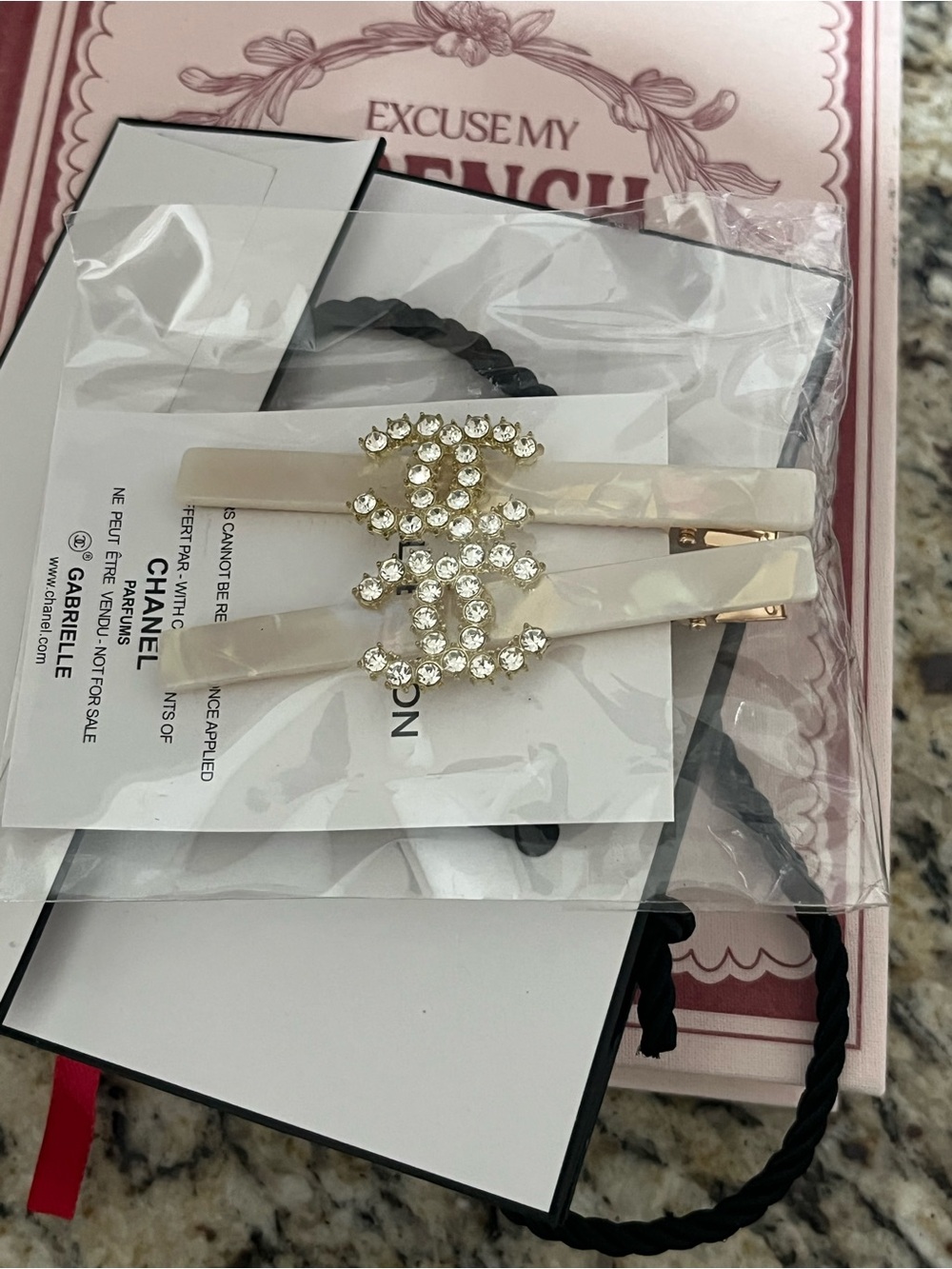 CHANEL Ivory Pearl-Effect Crystal CC Hair Clips